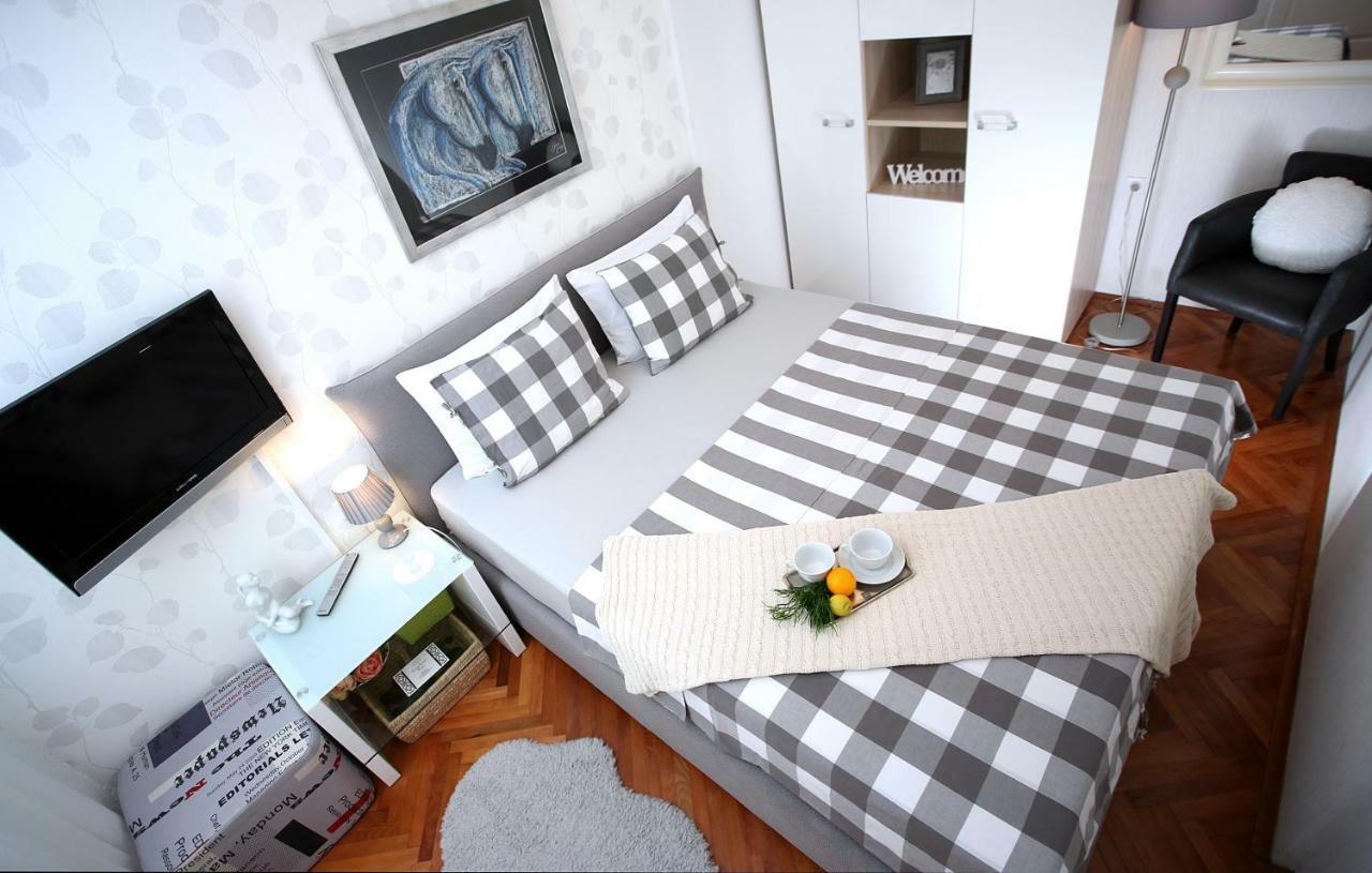 Charming Seaside Apartment Primošten Exterior foto